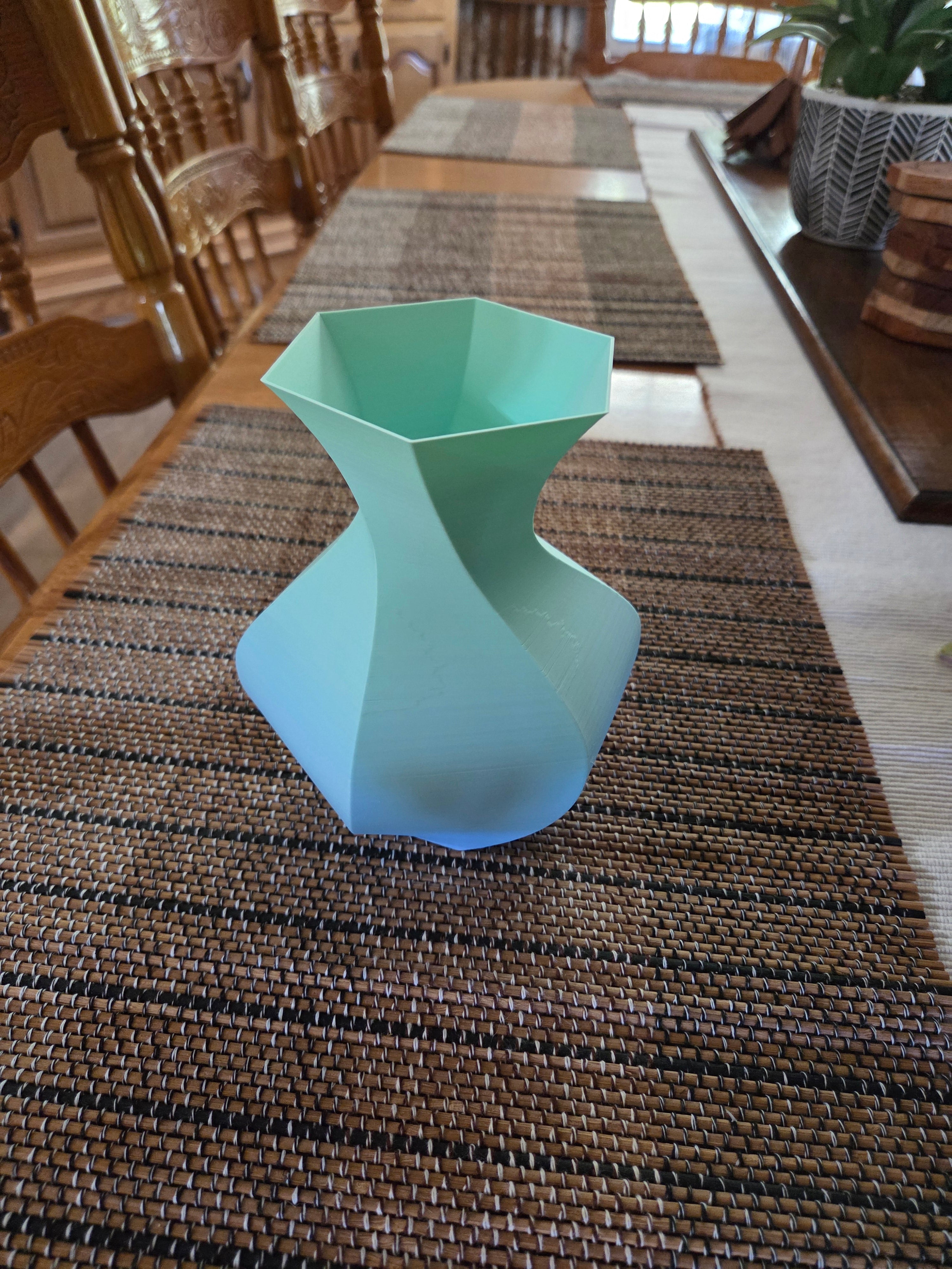 3D Printed Geometric Vase – Custom Color
